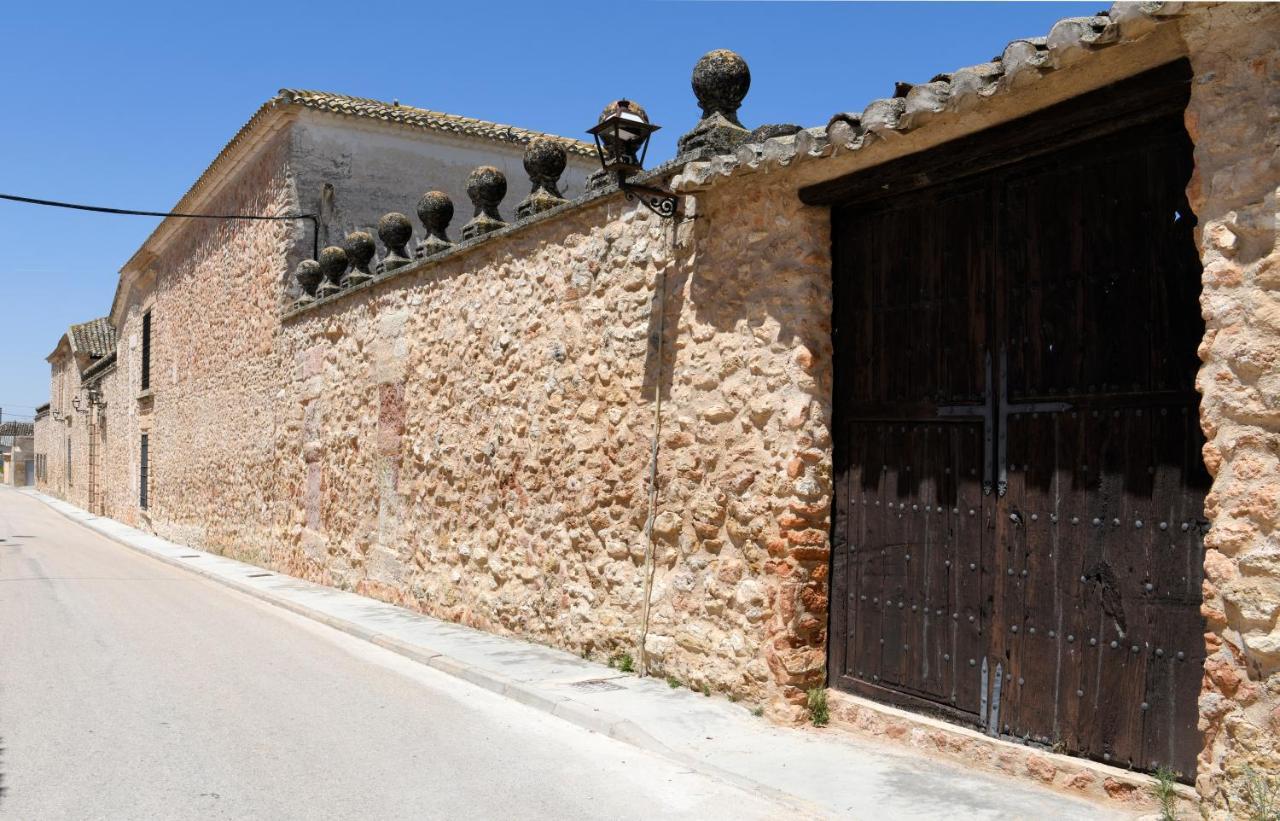 El Callejon Vara Del Rey Kültér fotó